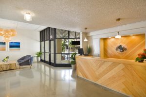 フロントデスク