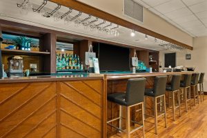 Shark's Den Bar & Grill