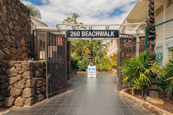 ワイキキ・ヘリテージ・ホテル